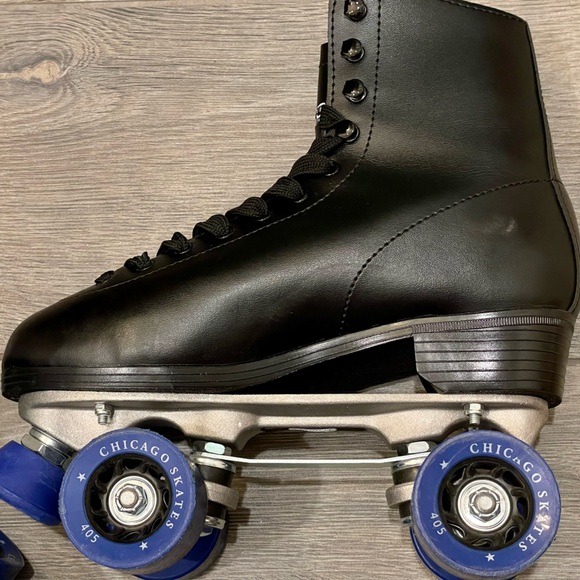 CHICAGO Skates Black Quad Roller Adjustable High Top Design Indoor Outdoor - Picture 5 of 16